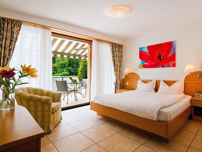 1 nuit en chambre avec vue sur le lac, souper, prosecco et accès à la piscine d'Ascona