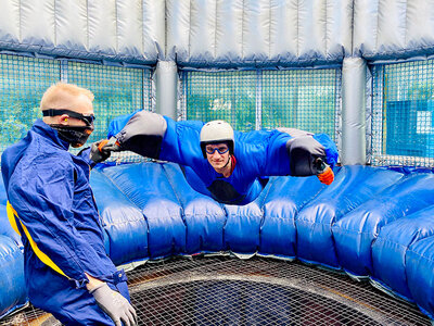 Einzigartiges Airlebnis beim Indoor-Skydiving in Hückelhoven