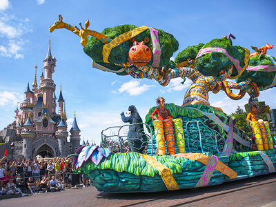 Disneyland® Paris: Peak-tickets voor 2 personen en 1 kind (1 park)