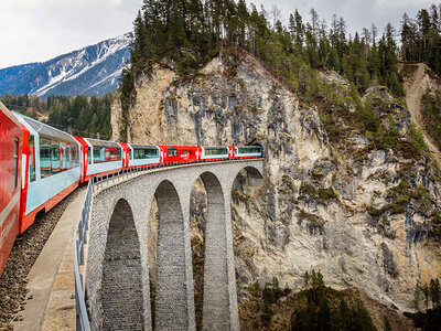 Coffret Pass Interrail 22 jours (1ère classe) avec 2 nuits en Europe
