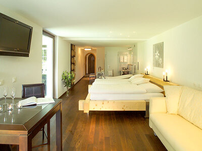 Cofanetto Due cuori nel Canton Vallese: 1 notte in hotel 4* con romantica cena a lume di candela