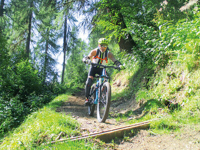 Quattro opzioni, un’avventura: e-Bike, Tarzaning, Canyoning e Via Ferrata in Val di Sole per 2