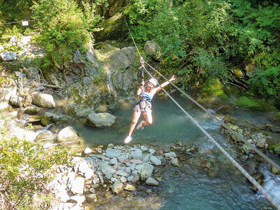 Cofanetto regalo Quattro opzioni, un’avventura: e-Bike, Tarzaning, Canyoning e Via Ferrata in Val di Sole per 2