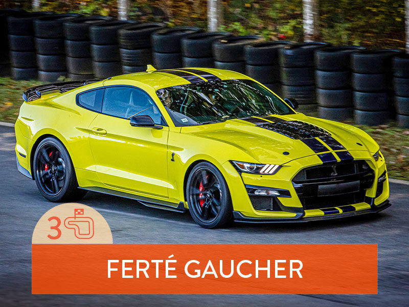 Stage de pilotage : 3 tours sur le circuit de La Ferté-Gaucher en Ford Mustang Shelby GT500