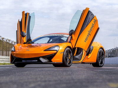 Doos Ultieme supercars rijden op Circuit Zandvoort