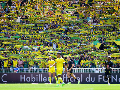 Coffret cadeau FC Nantes : bon cadeau de 49,90 € sur la billetterie pour un match au choix pour 2 personnes