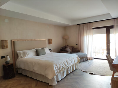 Caja Hotel Habitat Cigüeña Negra: 1 noche con circuito termal para 2