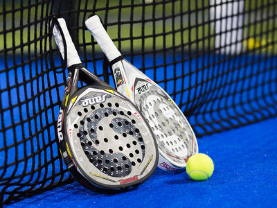 Coffret cadeau Jeu de padel avec raquettes et balles pour 2 personnes près de Zurich