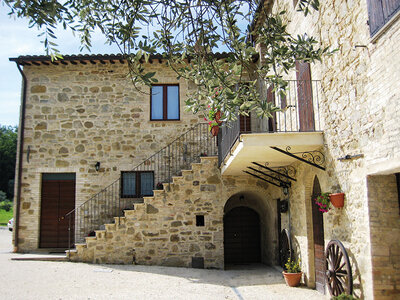 Cofanetto regalo Io & te a spasso per il Bel Paese: 1 notte in agriturismo con attività a scelta