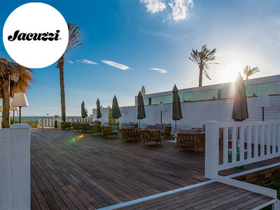 Cofanetto regalo 1 notte con pausa in Spa Jacuzzi® nel giardino del 4* Cumeja Beach Club