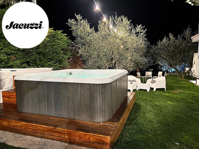 Cofanetto regalo Relax in Abruzzo: soggiorno di 1 notte con Spa Jacuzzi® in giardino