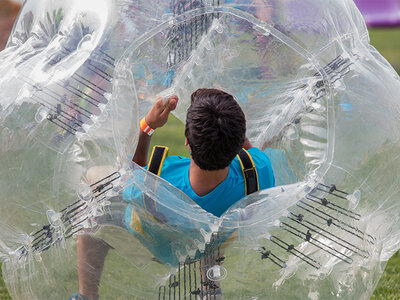 Calcio a 8: esperienza di gruppo in bubble football vicino Siena