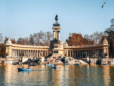 Geschenkbox Stadtsafari in Madrid mit Souvenirs für 2 Personen