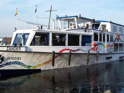 Coffret Un dimanche en Campine : promenade en bateau avec brunch, barbecue ou menu à 3 plats pour 2 personnes