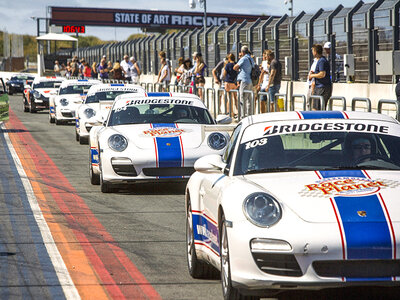 Doos Supercars rijden op Circuit Zandvoort