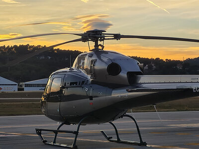 Caja ¡Barcelona a tus pies!: bautizo en helicóptero Cabri G2 de 30 min para 1 persona