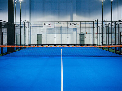 Caja Clase particular de pádel de 1 hora para 2 personas en Vic