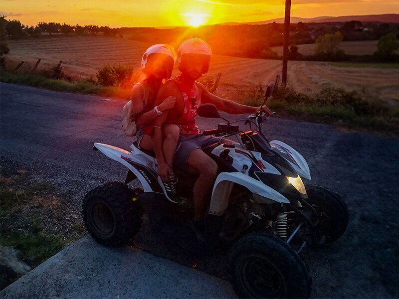 Escursione di 2h in quad biposto e pranzo per 2 vicino a Roma