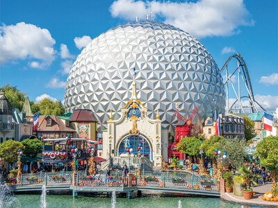 Geschenkbox 1 Tageseintritt in den Europa-Park für 2 Erwachsene und 1 Kind