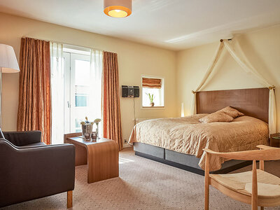 Boks 4-stjernet ophold med middag på Montra Hotel Sabro Kro for 2