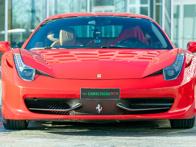 3 giri su Ferrari 458 o Lamborghini Gallardo al Circuito Internazionale di Viterbo