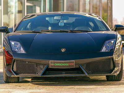 Cofanetto 3 giri su Ferrari 458 o Lamborghini Gallardo al Circuito Internazionale di Viterbo