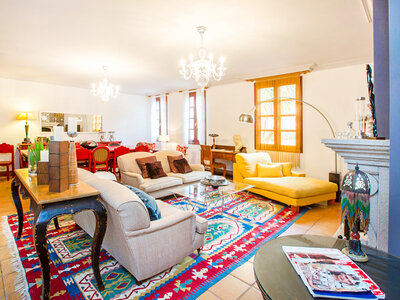 Caja El poder de las Rías Baixas: 2 noches con desayuno en Casa A Pedreira Boutique Hotel