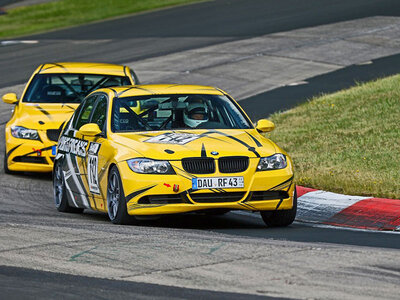 3 Runden Vollgas im BMW E90 325i V4 auf der Nürburgring Nordschleife