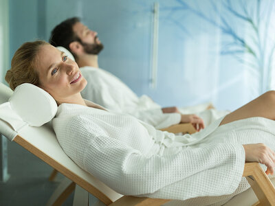 Pausa benessere con ingresso alle Terme Bagni di Lucca e massaggio rilassante per 2