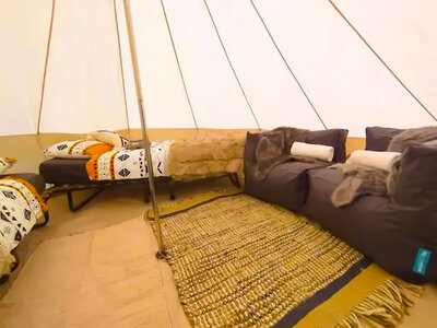 Dormir sous les étoiles : une nuit magique en plein air pour les aventuriers