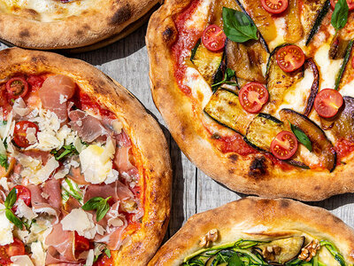 Geschenkbox 1 Übernachtung mit Pizzaverkostung im Kanton Graubünden für 2