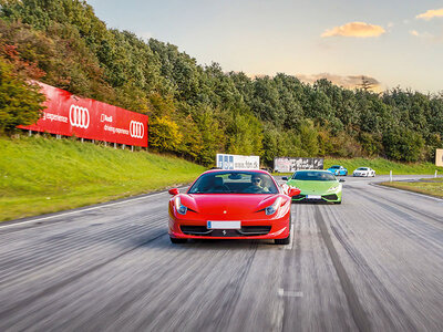 Box Kör Ferrari 458 Spider och Lamborghini Huracan för 1