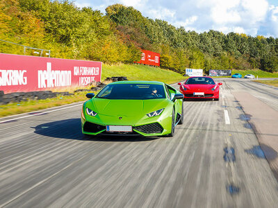 Kör Ferrari 458 Spider och Lamborghini Huracan för 1