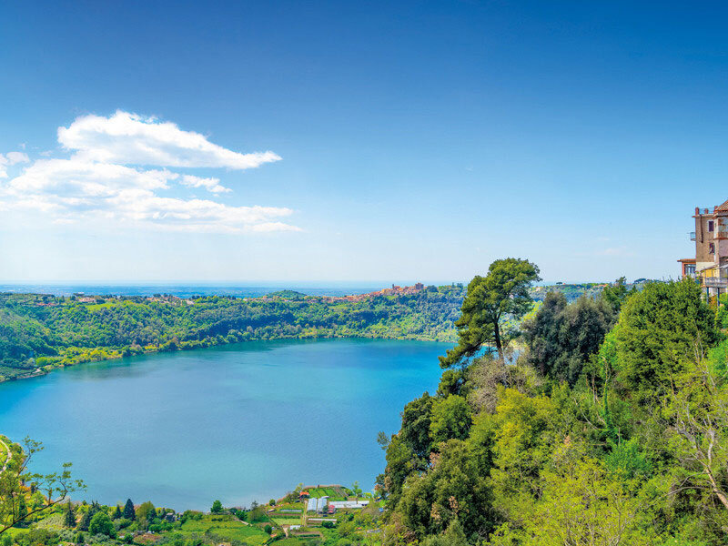 2 romantiche notti sulle rive dei laghi più belli d'Europa