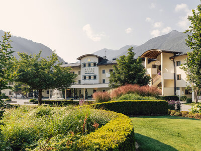 Cofanetto regalo 1 notte da sogno in Trentino Alto Adige presso l’Alpenpalace Hotel 5* con accesso Spa