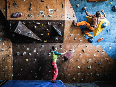 Caja regalo Clase de escalada de 1 hora en España para 1 persona con material