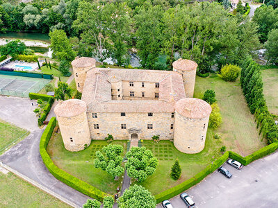 Coffret cadeau 2 jours en château 4* avec dîner et boisson près de Carcassonne