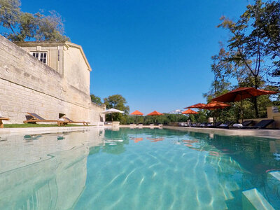 3 jours avec accès au spa et vin pétillant dans un château 4* près de Nîmes