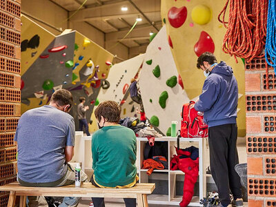 Caja regalo Clase de escalada de 1 hora para 1 persona en Torrejón, Madrid