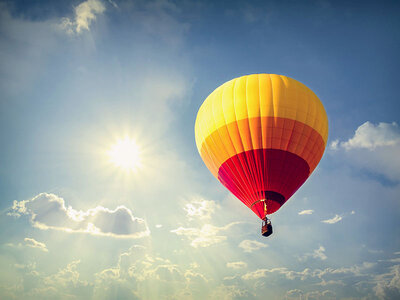 Vuelo en globo de 1 hora para 1 niño en Almodóvar del Río, Córdoba