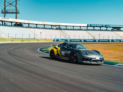 Box 4 Runden als Beifahrer im Porsche 718 Cayman GT4 auf dem Hockenheimring