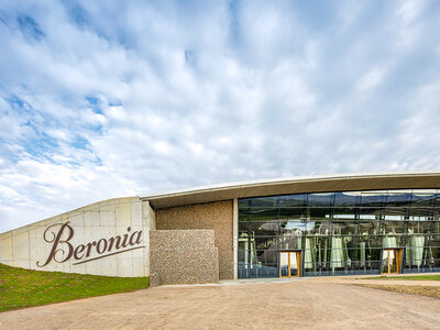 Caja regalo Bodegas Beronia: visita y degustación de vinos y tapa para 2 personas