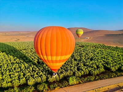 Coffret cadeau Vol en montgolfière pour 2 personnes au-dessus de la palmeraie de Marrakech