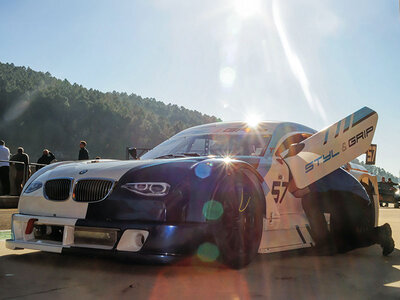 Stage de pilotage : 3 tours sur le circuit d’Alès en Mitjet 2L