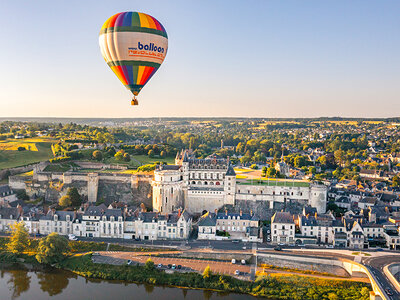 Vol en montgolfière à Amboise avec visite d’une cave et dégustation de vin