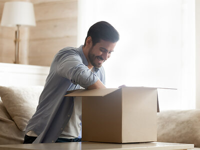 Cofanetto regalo La Terra di Puglia: 1 box L'essenziale dalla Puglia a domicilio con 5 prodotti tipici