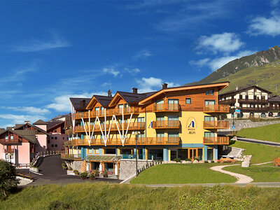 Cofanetto regalo Sogno alpino: 1 notte in Junior Suite con Spa e massaggio in hotel 4* in Trentino