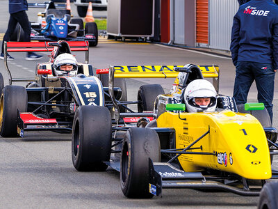 Stage de pilotage : 20 tours de circuit en Formule Renault 2.0