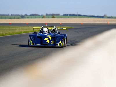 Coffret cadeau Stage de pilotage : 20 tours de circuit en Proto Funyo avec baptême passager en Formule Renault