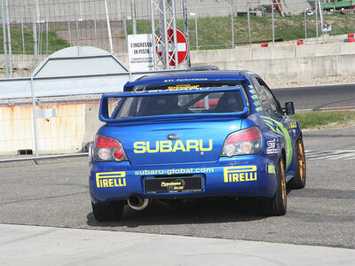 2 giri alla guida di una Subaru Rally sul Circuito Internazionale d'Abruzzo